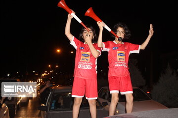 Iranians Take to Streets to Celebrate Persepolis FC’s Championship