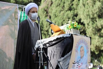 امام جمعه شیراز: در فرهنگ اسلامی جان باختن در راه خدمت شهادت تلقی می‌شود