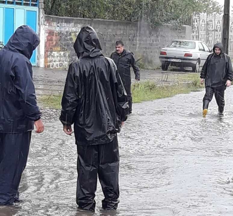 فرماندار انزلی: مردم هنگام آبگرفتگی و بارش‌های سنگین کمتر در سطح شهر تردد کنند