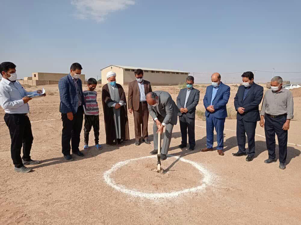 خیران مهریز برای تامین مسکن مددجویان همکاری کنند و یک خبر از اردکان