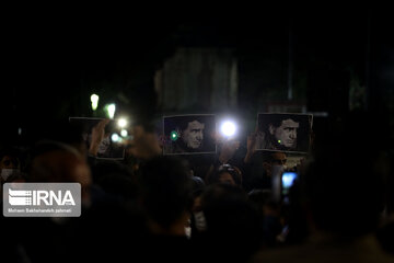 Many fans of Mohammad- Reza Shajarian gathered in Tomb of Ferdowsi