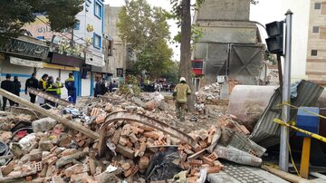 تصاویری از حادثه ریزش آوار ساختمان فلاح ابوذر