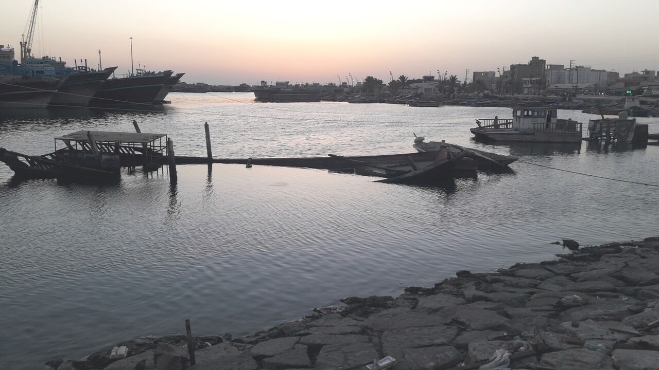 شناورهای فرسوده در خور گناوه 10