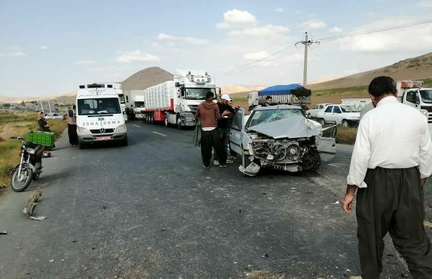 برخورد سمند و کامیون در قزوین یک کشته و زخمی برجای گذاشت