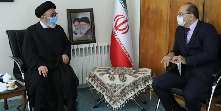 امام جمعه تبریز بر افزایش همکاری‌های تجاری ایران و ترکیه تاکید کرد