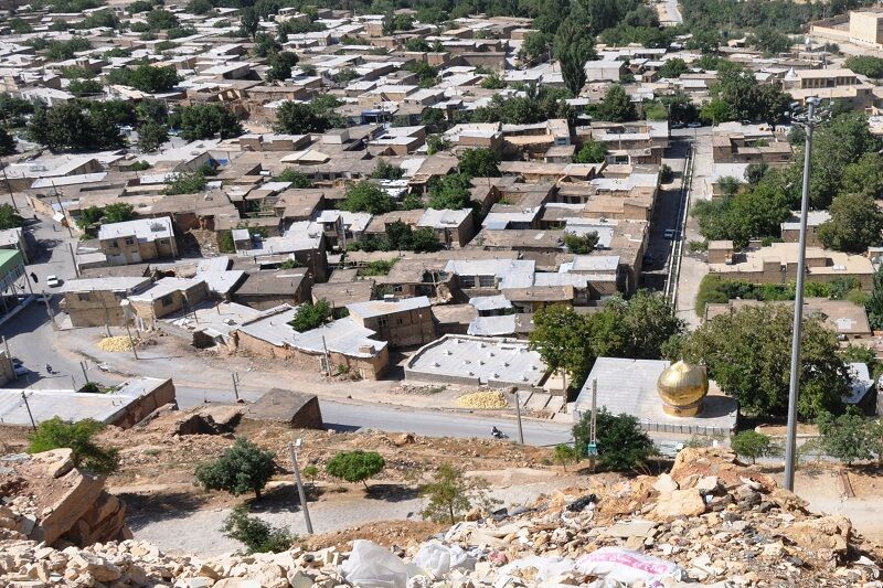 احداث جاده کوشک به قلعه سمیرم همچنان متوقف است