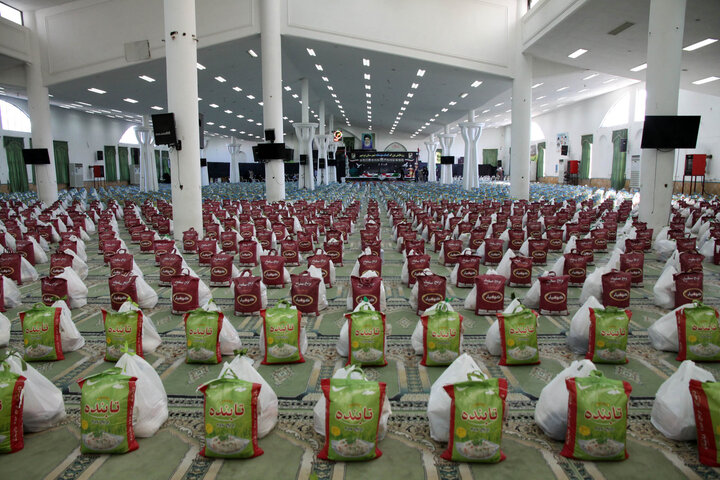 ۳ هزار بسته کمک مومنانه در نوشهر توزیع شد