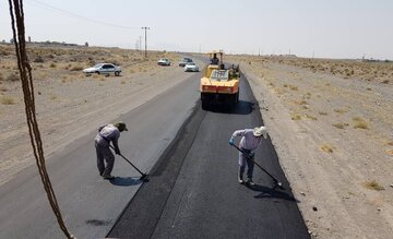 ۸۲ درصد راه‌های روستایی دهگلان آسفالت شد