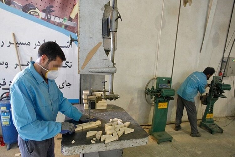 آموزش چهار رشته صنایع دستی به زندانیان در قزوین