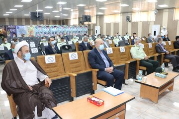 حضور استاندار تهران در قرارگاه مقابله با سرقت فرماندهی انتظامی شرق استان تهران