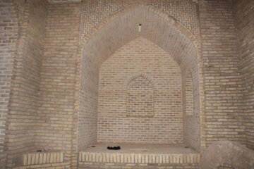 Historic district of a tourist attraction village in central Iran