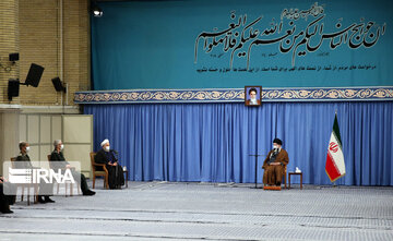 Supreme Leader receives members of anti-COVID19 committee