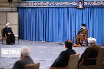 Supreme Leader receives members of anti-COVID19 committee