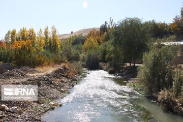 Village in western Iran hosts colorful autumn