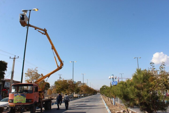 مصرف برق ۱۷۰ هزار چراغ روشنایی معابر در زنجان بهینه سازی می‌شود