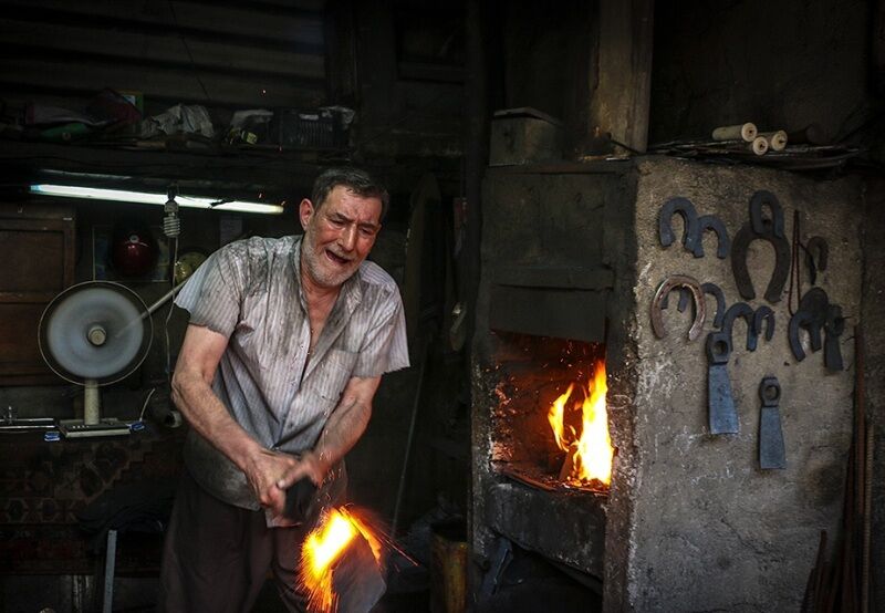 رئیس شورای بوشهر: خروج مشاغل آلاینده از این شهر ضروری است