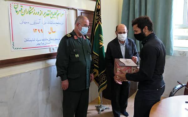 فرزندان قهرمان کارکنان سپاه امام صادق (ع) بوشهر تجلیل شدند
