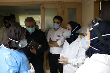بازدید معاون وزیر بهداشت از بیمارستان مهاباد