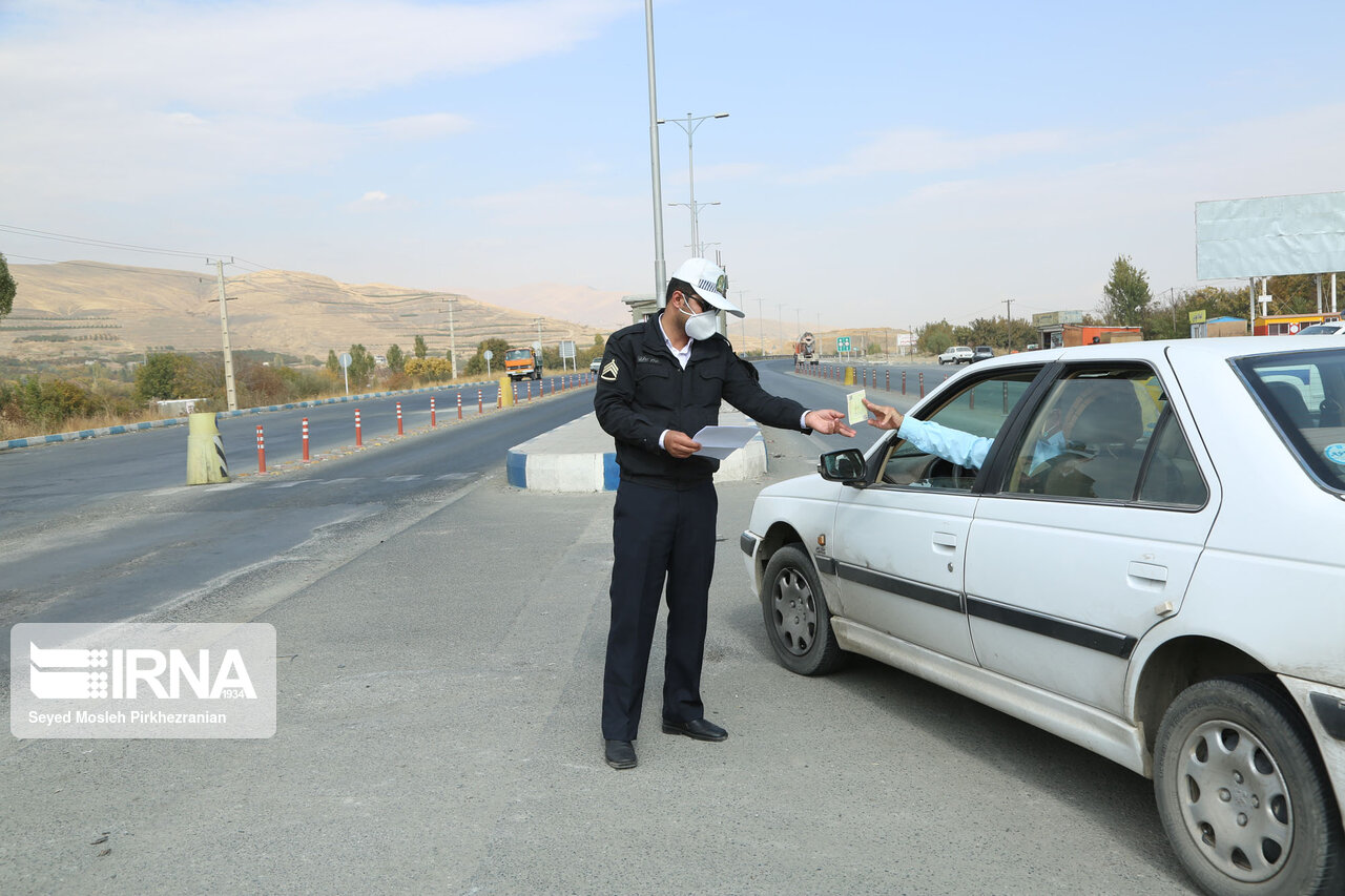 یک‌هزار و ۵۰۰ خودروی غیربومی از جاده‌های استان مرکزی برگردانده شدند