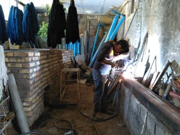 کارگاه فرش بافی سنتی در بیجار