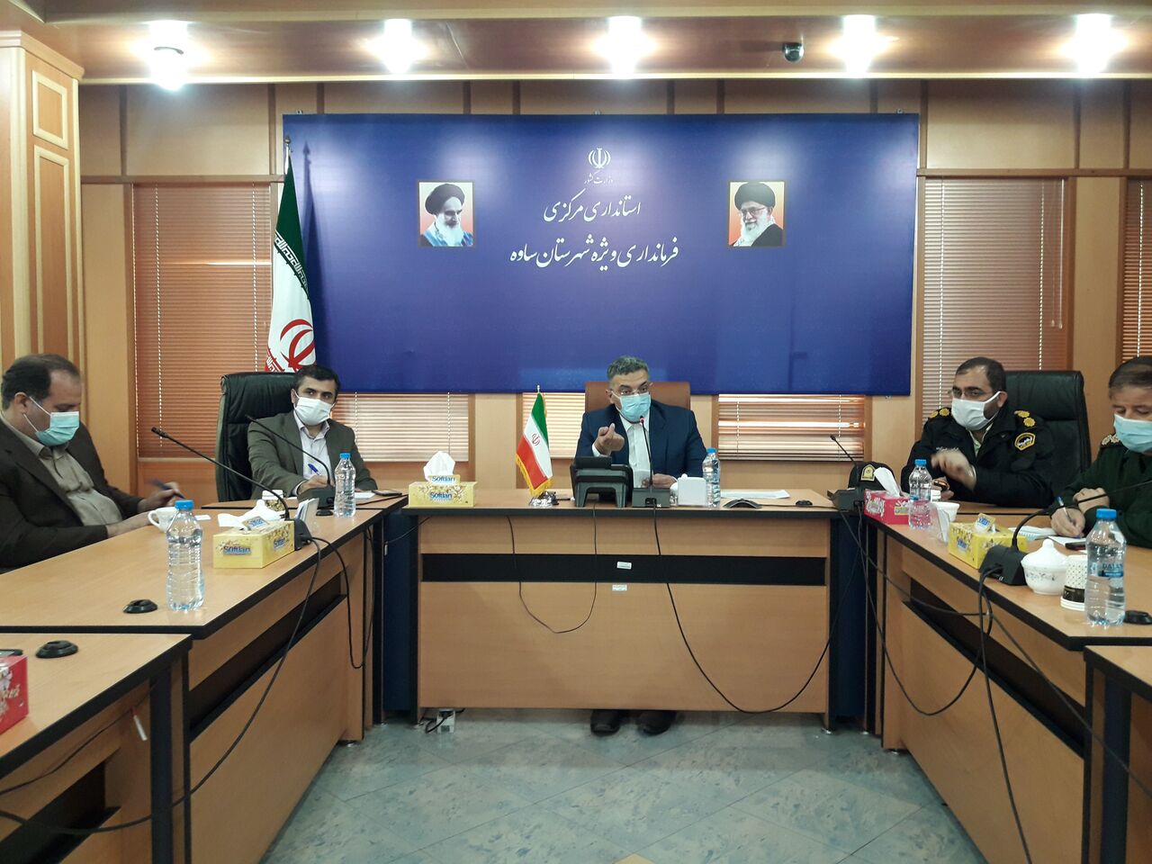 محدودیت رفت و آمد در نقاط پرتردد شهر ساوه اعمال می شود
