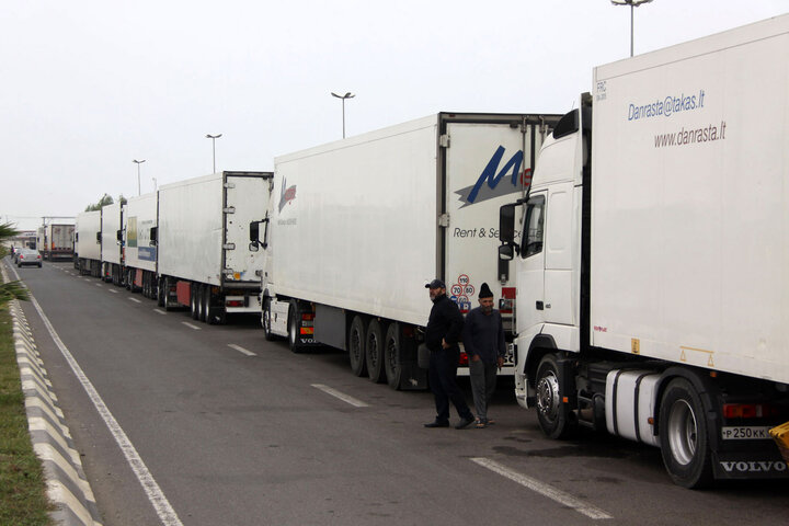 تردد ۲۳ هزار کامیون تجارت خارجی و رشد ۵۰ درصدی صادرات از آستارا
