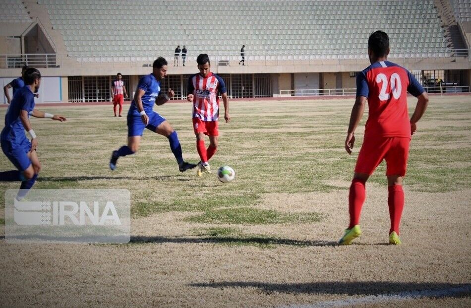 چهار تیم از حضور در لیگ برتر فوتبال استان قزوین انصراف دادند