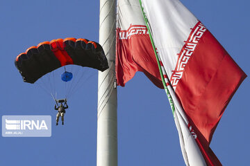 Base jumping in Iran