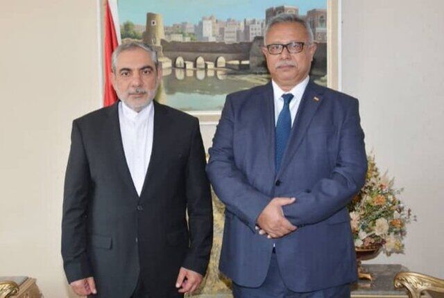 Iran’s envoy reviews bilateral ties with Yemeni PM 