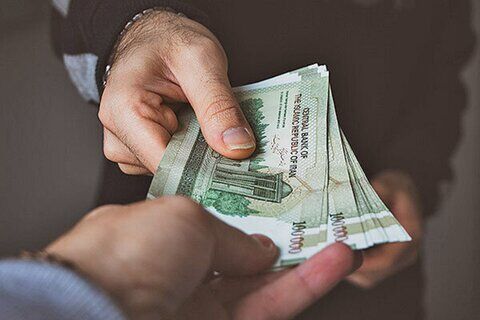 مردانی: اسکناسهای آلوده به کرونا تا ۱۲ ساعت احتمال انتقال ویروس دارند مردانی: اسکناسهای آلوده به کرونا تا ۱۲ ساعت احتمال انتقال ویروس دارند