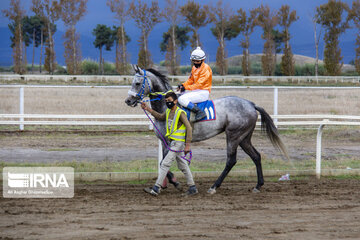 6ª semana del Curso de Equitación en Gonbade-Kavus