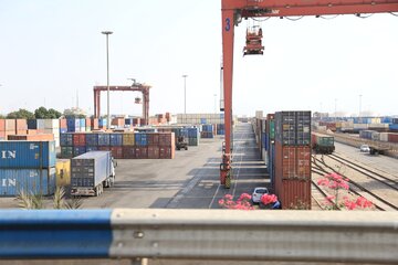 جابه‌جایی کالا در بنادر هرمزگان از مرز ۱۰۳ میلیون تن عبور کرد