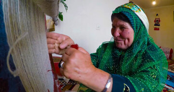 Tejido de kilims con orgullo y amor en el suroeste de Irán