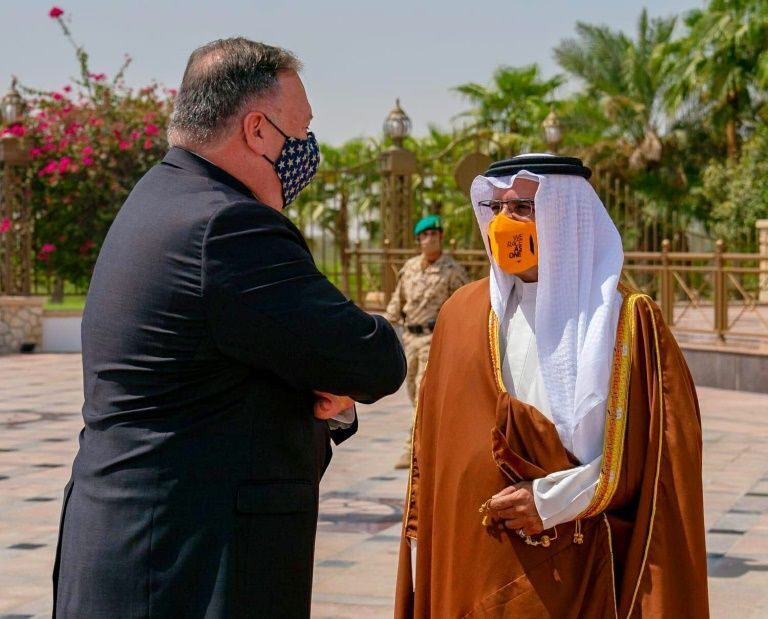 وزیر خارجه بحرین با پمپئو و نتانیاهو در قدس اشغالی دیدار می کند