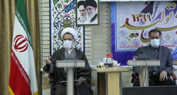 امام جمعه شهرکرد: کمک مومنانه باید تداوم داشته باشد