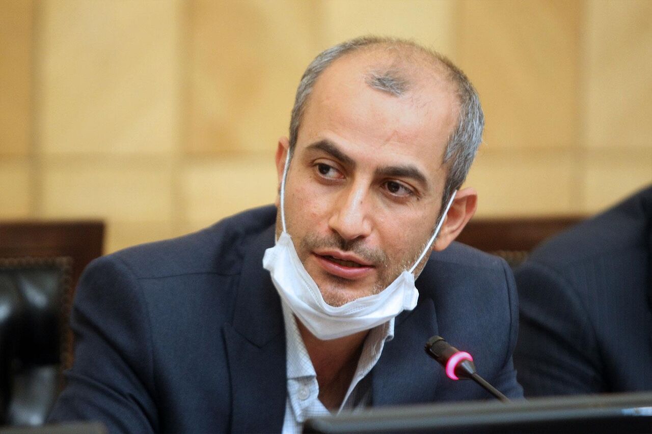 نماینده تهران: عملکرد بانک‌های خصوصی شفاف نیست