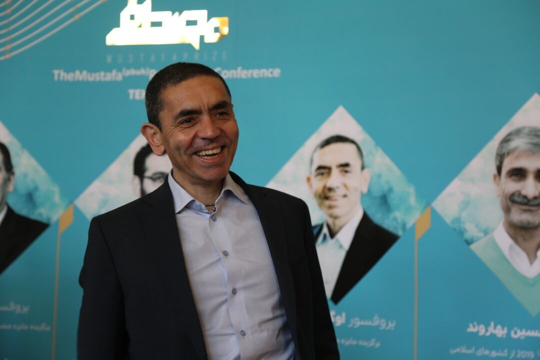 الفائز بجائزة المصطفى(ص) أوغور شاهين حقق نجاحٌا باهراٌ في إنتاج لقاح كورونا الفائز بجائزة المصطفى(ص) أوغور شاهين حقق نجاحٌا باهراٌ في إنتاج لقاح كورونا