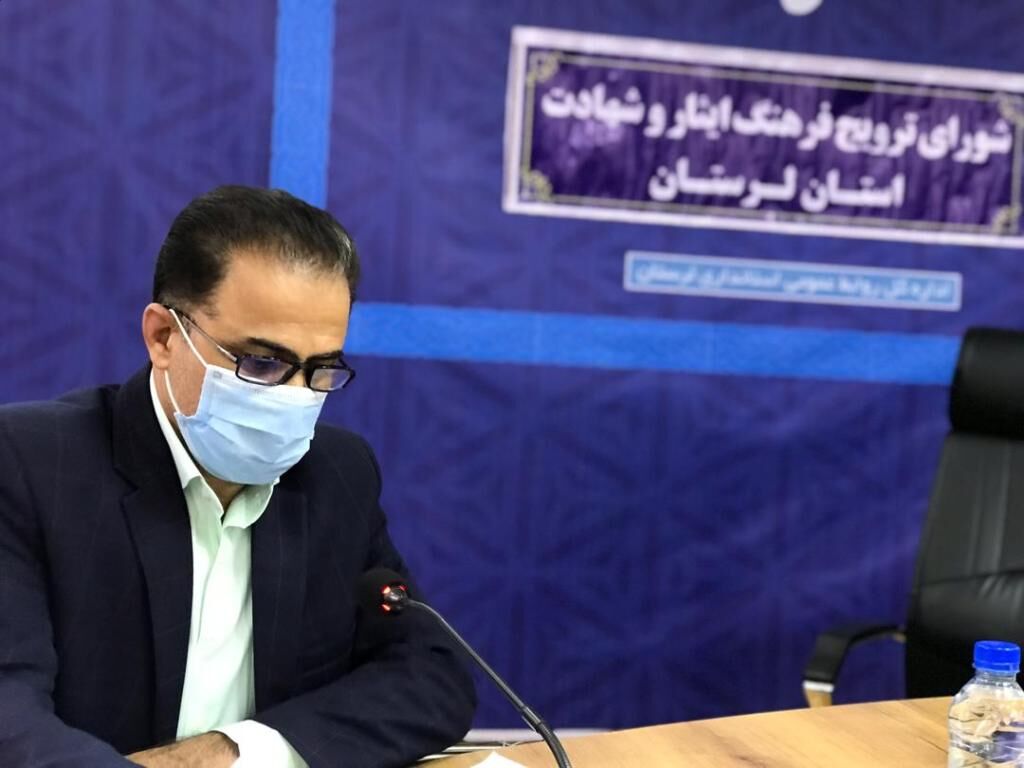 کمرنگ شدن فرهنگ ایثار و شهادت هدف اصلی دشمن است