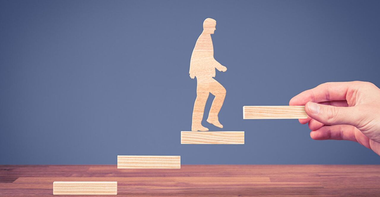 4 گام اساسی برای کسب موفقیت