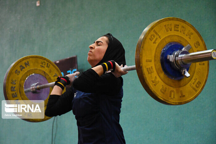 Iran female weightlifters go to training camp in pandemic era