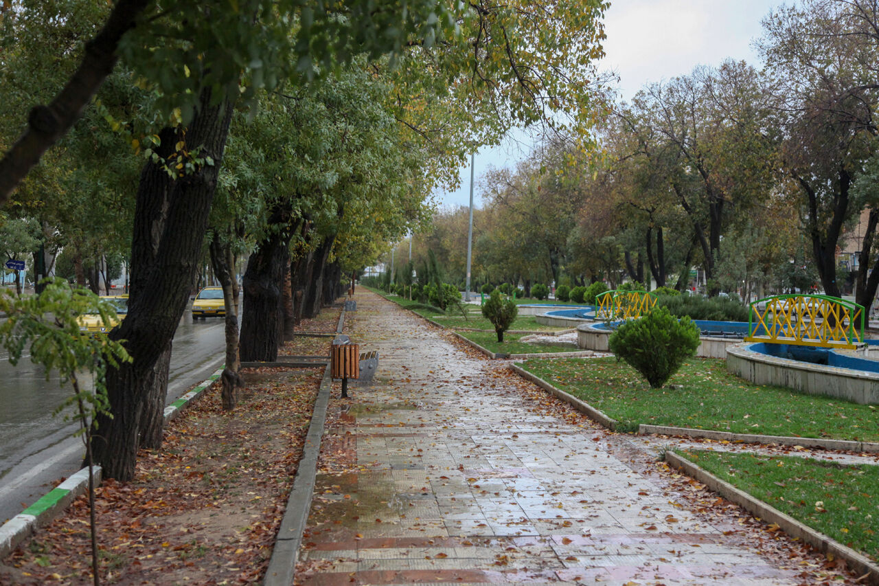 طراوت هوای پاییزی، هدیه باران به شهروندان کرمانشاهی