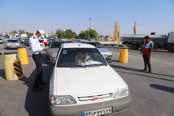 فرماندار از مبادی ورودی و خروجی شهر بندرعباس بازدید کرد