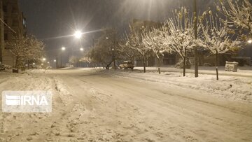 Autumn snowfall in western Iran