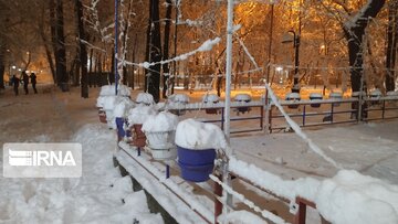 Autumn snowfall in western Iran