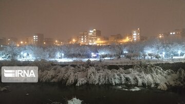 Autumn snowfall in western Iran