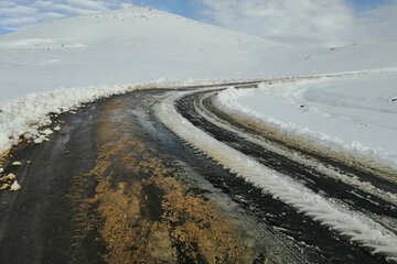 راه دسترسی ۳۵ روستای مهاباد بازگشایی شد