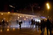 شب ناآرام فرانسه؛ گاز اشک‌آور، پاسخ پلیس به مخالفان نژادپرستی