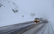 بارش برف و باران جاده‌های کردستان را لغزنده کرد