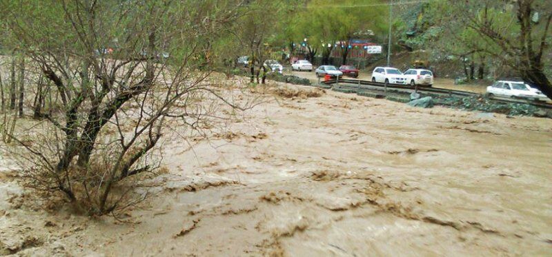 15 نقطه سیلابی در جاده کرج - چالوس شناسایی شد