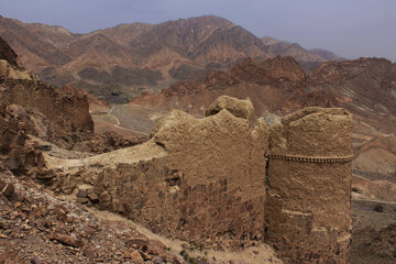 قلعه ساروی بزرگ سمنان